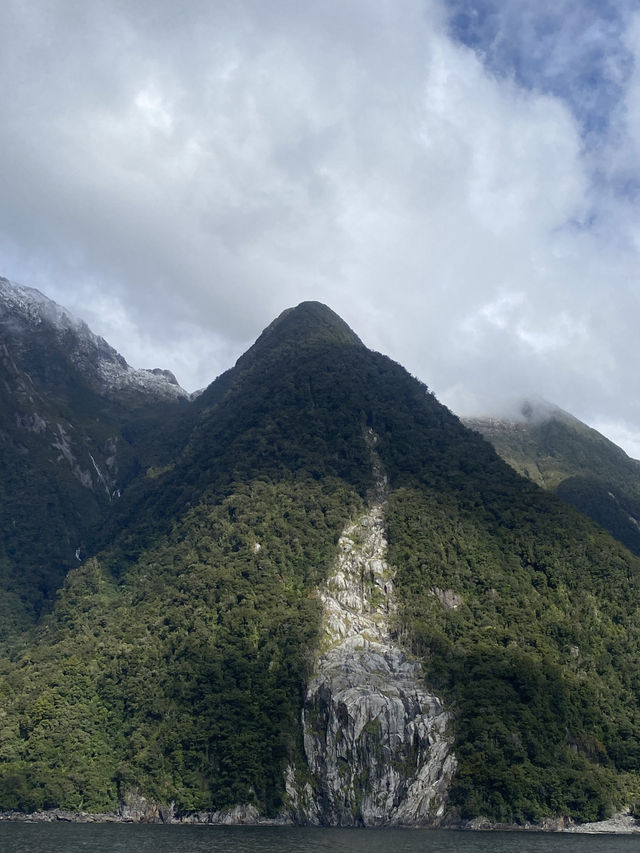 Milford sound 