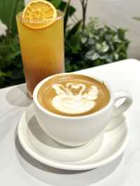 Chengdu Spicy Mala and Fresh Latte Art? This Café Brings Heat and Harmony