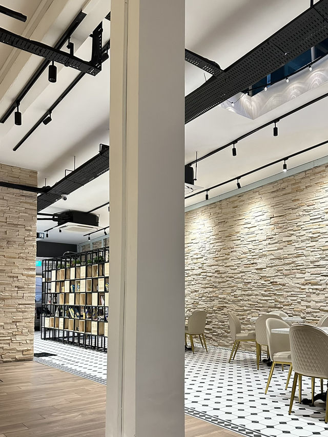💥European-Retro💥Themed Café in Town〖MacPherson〗