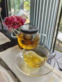 An Elegant Pause Above the City