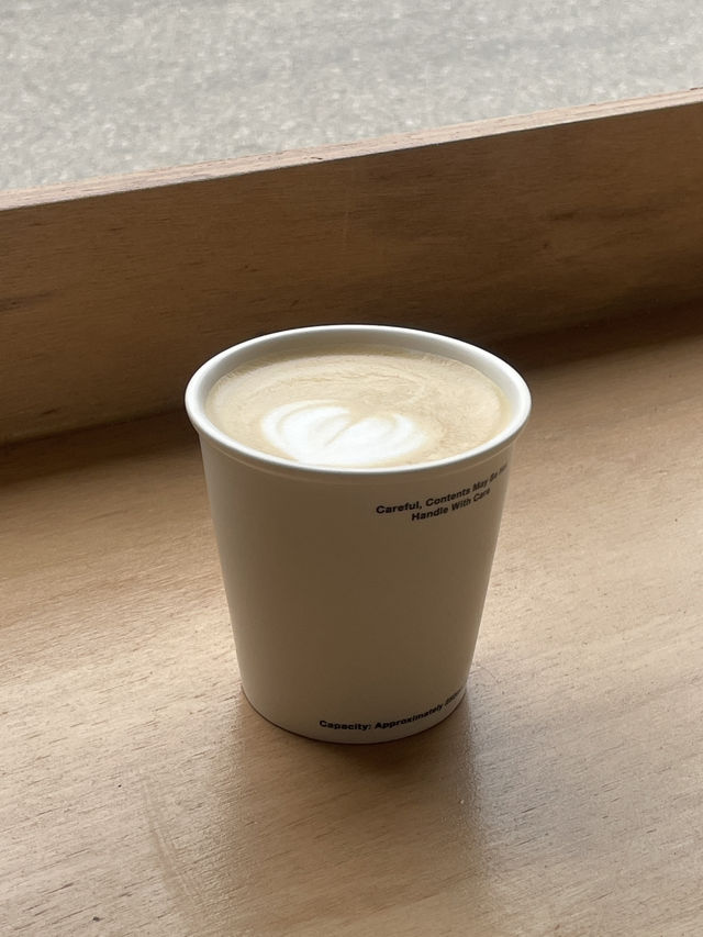 ヨンナムドンエリアに最近オープンしたばっかりのカフェ”HAUSKIRU“☕️ ヨンナムドンエリアに最近オープンしたばっかりのカフェ”HAUSKIRU“☕️
