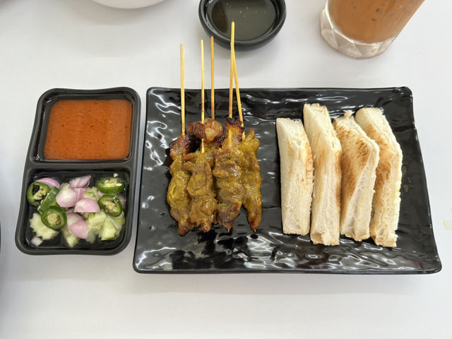 ไก่ย่างจีระพันธ์ ต้นตำรับไก่ย่างเจ้าดัง