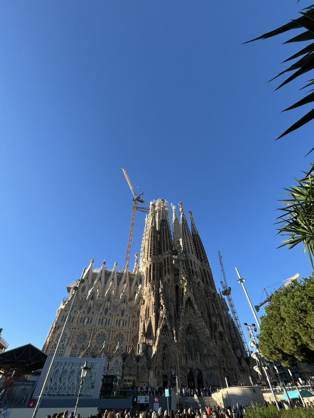 アントニ・ガウディの聖地　スペイン