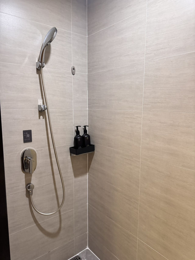 รีวิวโรงแรม Ji Hotel (Shanghai People's Square, Fu