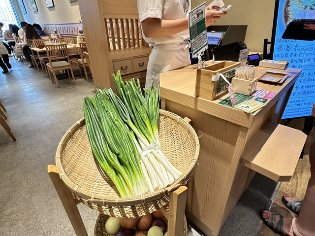 大阪梅田 らぁ麺 鴨と葱 梅田店 Ramen Kamo to Negi Osaka Umeda Branch