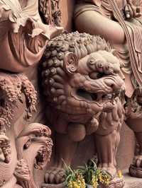 Mindblowing Buddhist sculpture art corridor in Mianyang