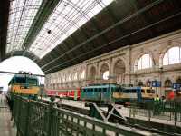 【ハンガリー🇭🇺】旅のロマン溢れる駅