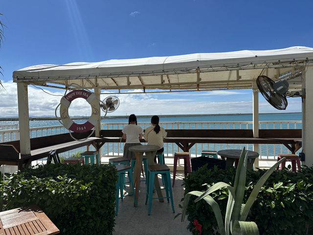 【瀬長島ウミカジテラス】 空と海に囲まれた沖縄の人気観光スポット！那覇空港からすぐのリゾートテラス🌴