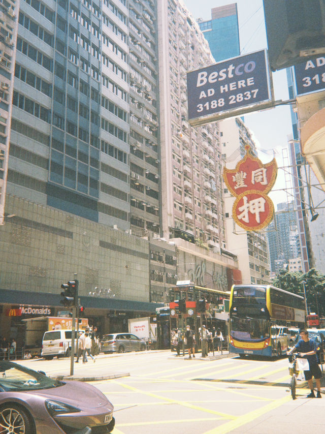 📸|香港の街並みをレトロに楽しむ！