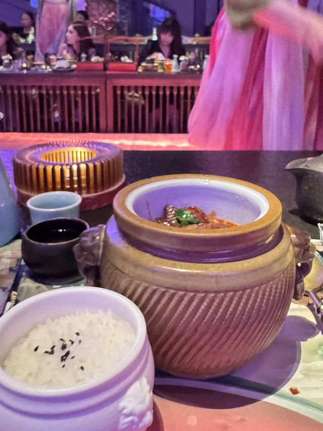 蜀宴賦：成都的美食盛宴 🌟🍽️