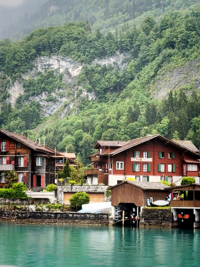 Brienzersee: Where Turquoise Dreams Meet Alpine Peace