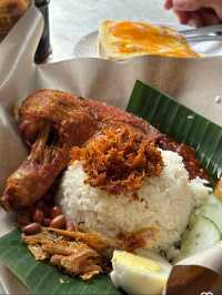 Breakfast at HONGKEE Kopitiam Mee – Worth Waking Up For!