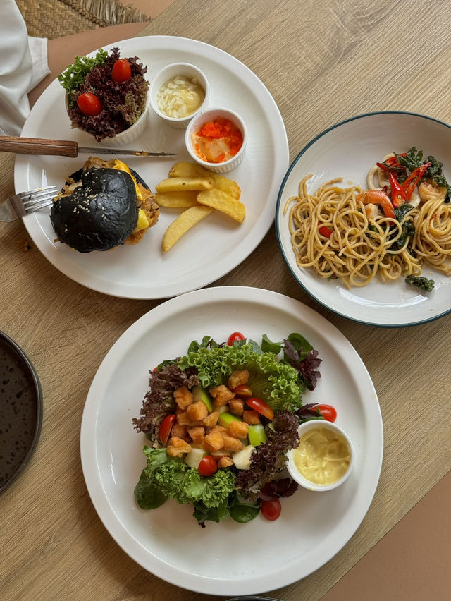 หล่อเลี้ยงฟาร์ม Cafe & Cuisine ✨