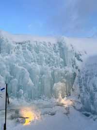 夢幻藍光冰之城！北海道「支笏湖冰濤祭」讓你秒進冰雪童話世界❄️✨