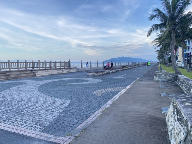 太平洋 濱海步道 🌥️ 雲與海相依相伴