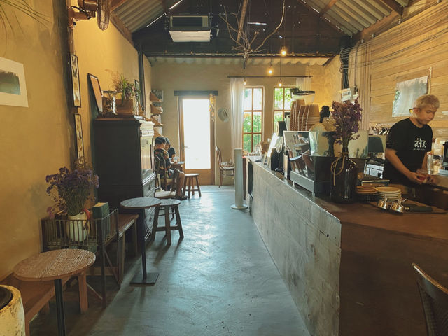 Hippie Roaster - คาเฟ่สุดฮิปในอุบล ที่ไม่ควรพลาด