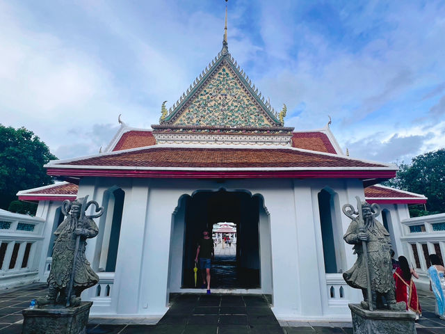 วัดอรุณราชวรารามราชวรมหาวิหาร