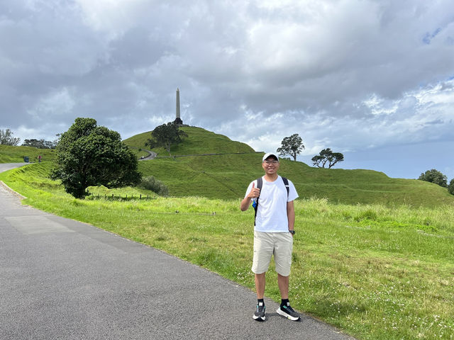 🌳 One Tree Hill（Maungakiekie）｜城市裡最有靈魂的火山丘 