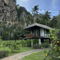 ที่พักแนะนำในกระบี่ tinidee hideaway tonsai beach 