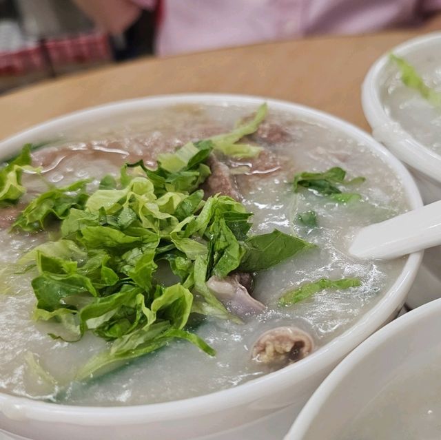 Go to Hong Kong hungry and come back full!🤣