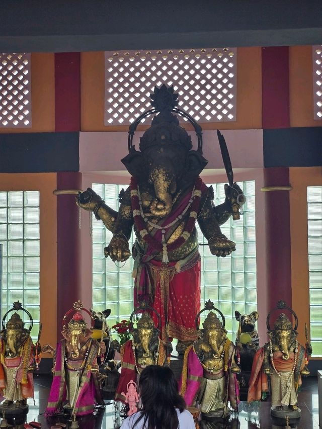 อุทยานพระพิฆเนศ องค์ยืน