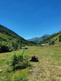 Waterfalls and Forest Wanders at Sauth deth Pish