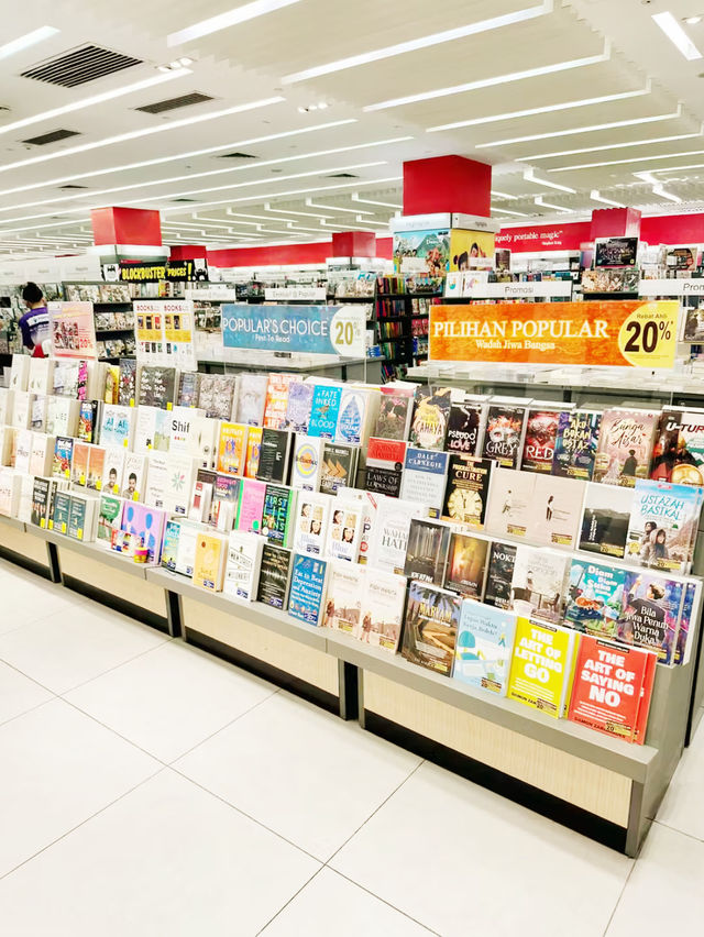 読書好きの楽園！Sunway VelocityのPOPULAR書店で心の旅を