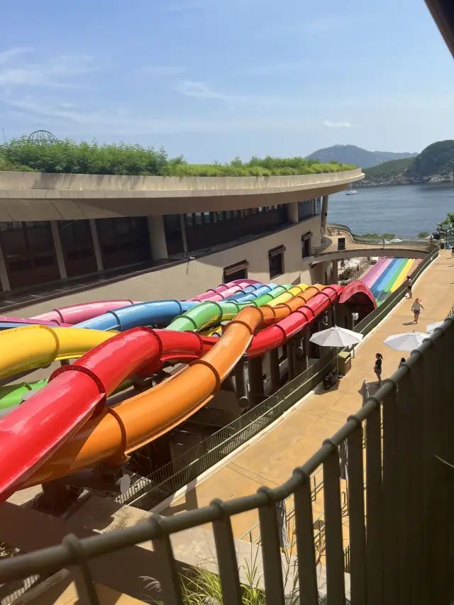 海洋公園水上樂園濕身實錄！颱風後衝浪慳錢技