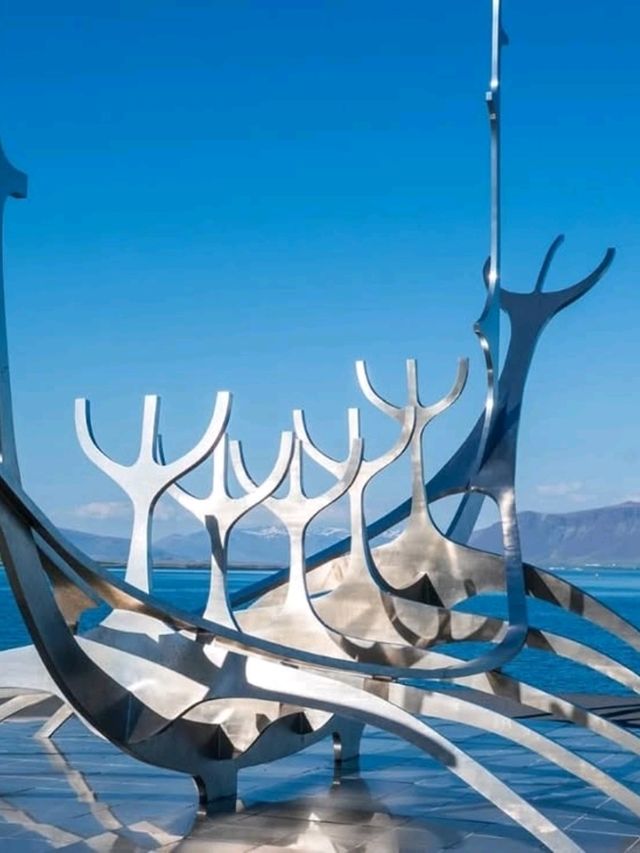 ❄️ Reykjavík Wonders: Gateway to Iceland’s Natural Magic