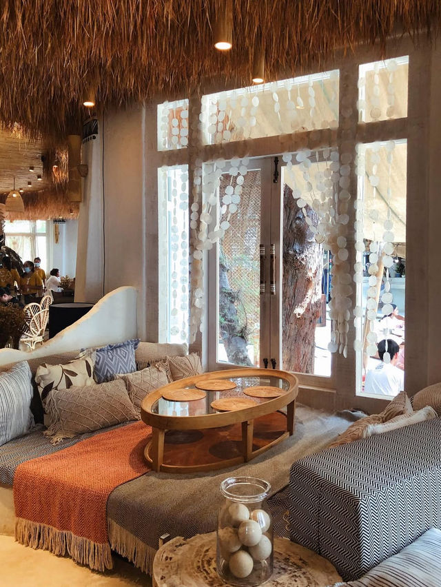 คาเฟ่พัทยา Cave Beach Club 🌺⛱️🏄🏼‍♀️