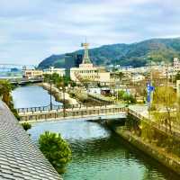 伊東🌊K’s House Ito Onsen : 懐かしさと温もりに包まれて、川のせせらぎに寄り添う宿泊体験