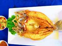 Lung Sawai Seafood – Authentic Thai Flavors