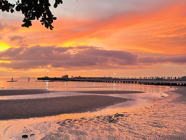 “หาดหน้าทอน เกาะสมุย – ความสงบและวิวสวยริมทะเล”