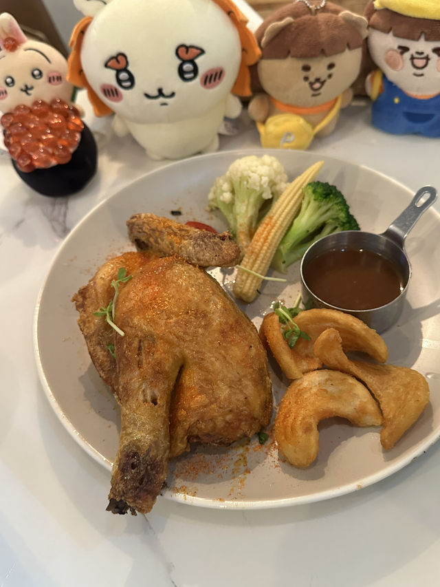 尖沙咀新式亮麗的打卡西式Cafe 