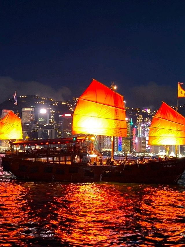 🌃🌆🎆 A Symphony of Lights สีสันยามค่ำคืน🇭🇰 🌃🌆🎆 A Symphony of Lights สีสันยามค่ำคืน🇭🇰