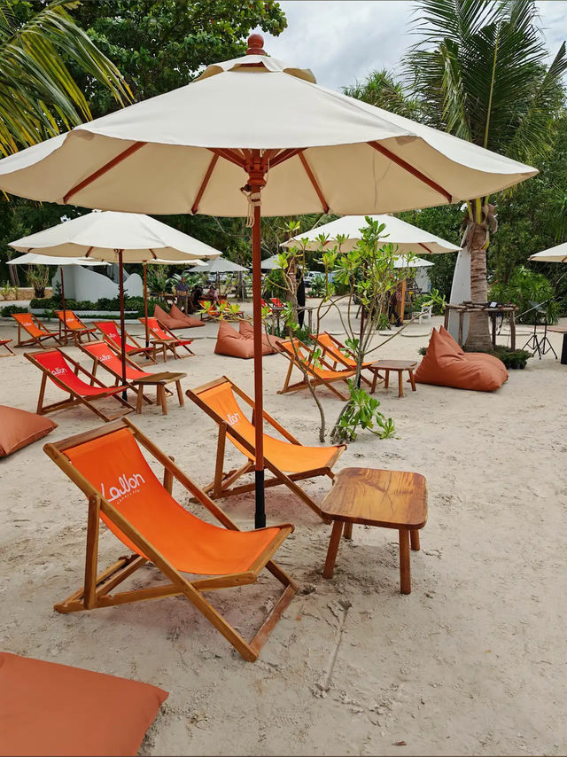 คาเฟ่ Lawon Canal Café ในระยอง