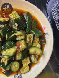 姐妹們！下沙這家藥膳雞煲，暖心暖胃