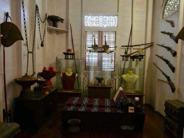 บ้านวงศ์บุรี (Khum Vongburi Museum)