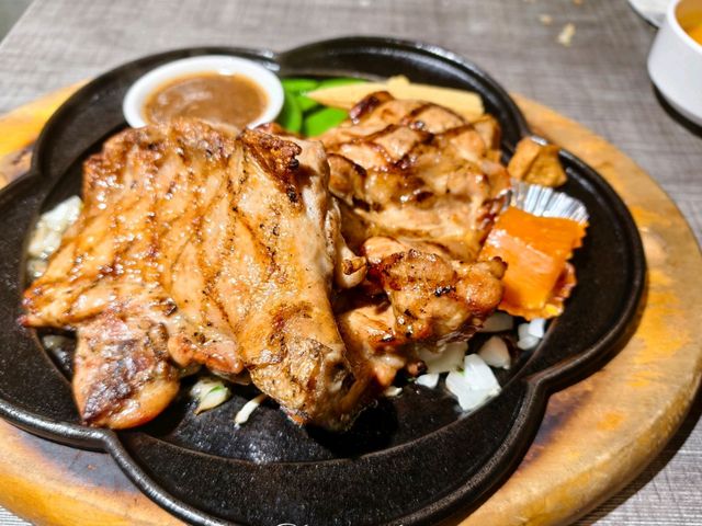 新莊美食，呷牛排美味的原肉平價牛排開箱