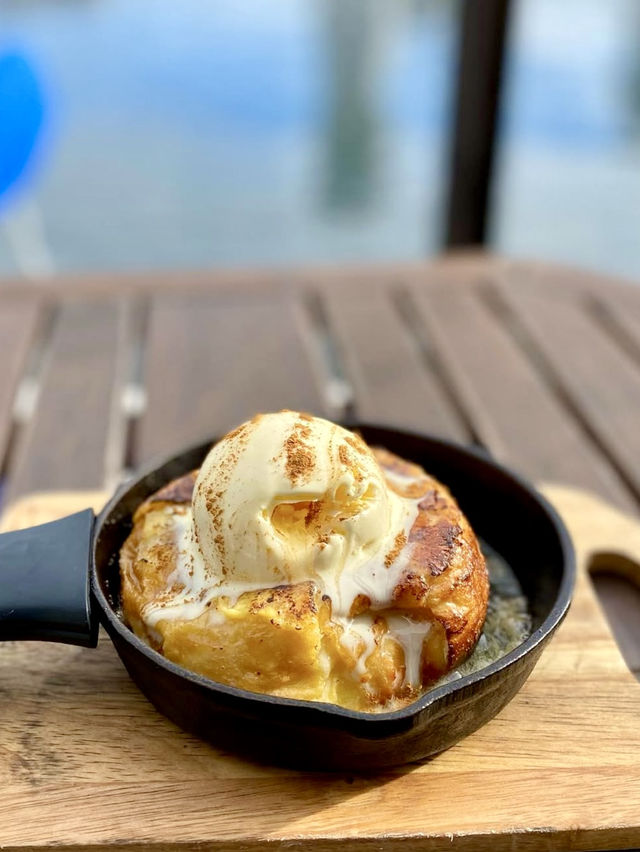 Lunch with a View at Hemingway Yokohama 🚤🌊