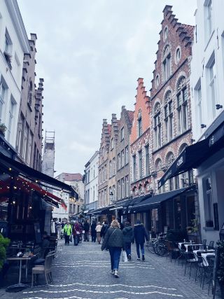 Romantic Moments at Bruges' Market Square