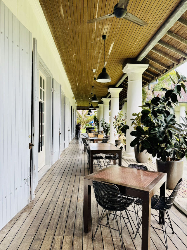 ☕✨ A Chill Afternoon at Commons — Old Court House, Kuching 🌿 ☕✨ A Chill Afternoon at Commons — Old Court House, Kuching 🌿