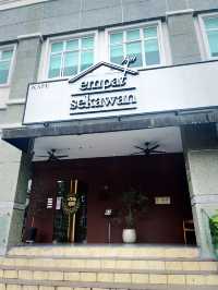 Empat Sekawan Café: Variety, Comfort & Great Portions