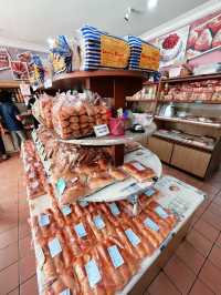  “Blueberry Cake House Bau: Home of Beloved Traditional Bakes”