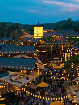 ถนนอาหารอู่ฮั่นกำลังไวรัล! สวยเหมือนภาพวาดโบราณ