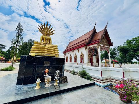 伝説の寺院を巡る。菩提樹への落雷後に見つかったプラクルアンの宝庫