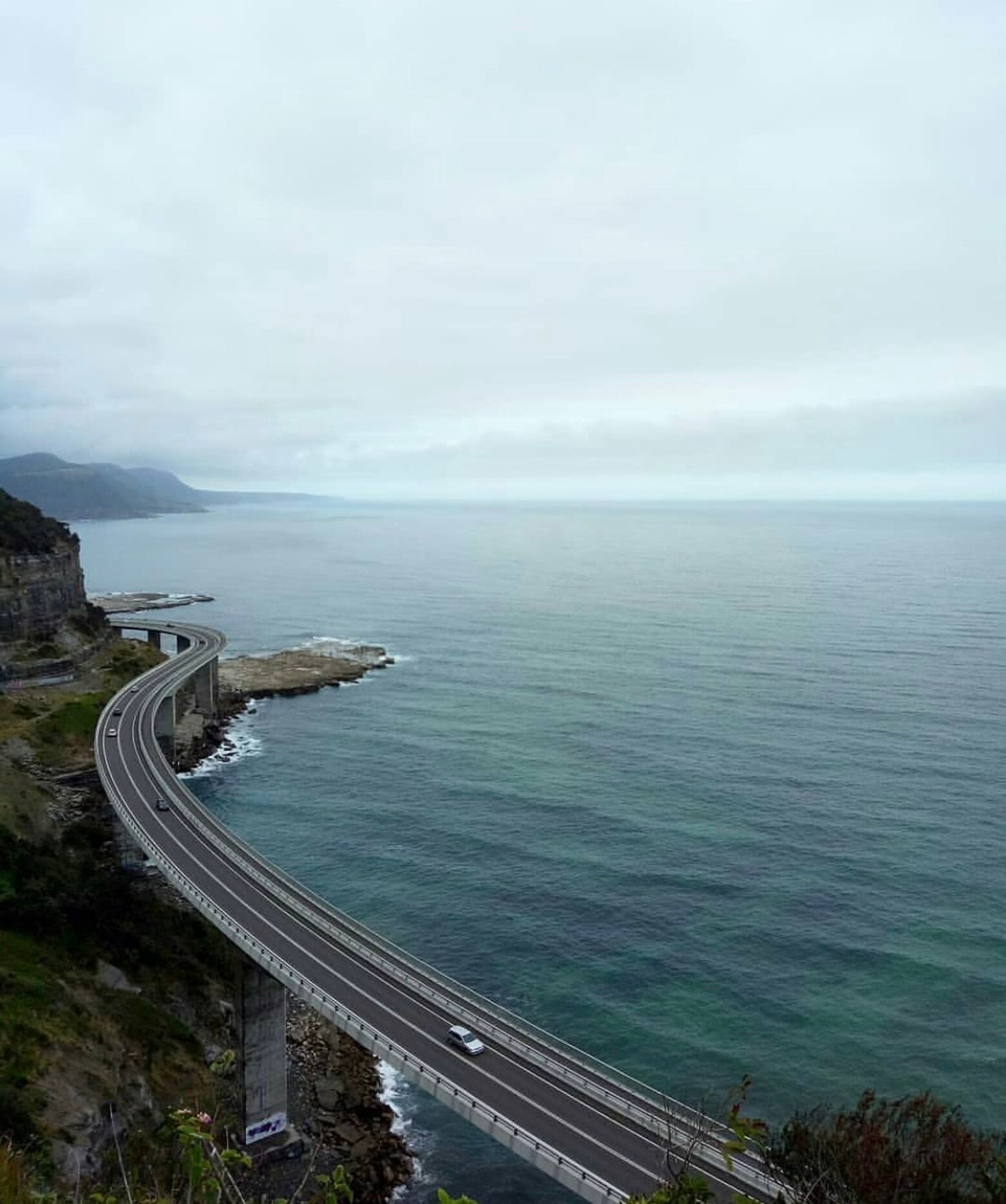 Chasing Waves: Underrated Spot Alert at Sea Cliff Bridge 🌊🚗