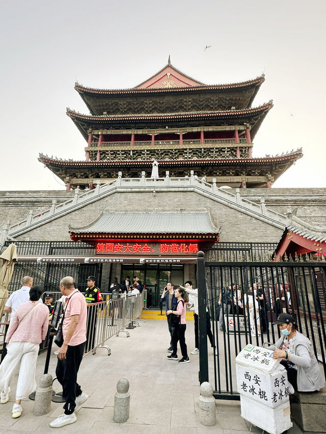 🕌【西安回民街美食巡禮】地道又熱鬧！食盡肉夾饃＋羊肉泡饃＋酸梅湯🍢🍜