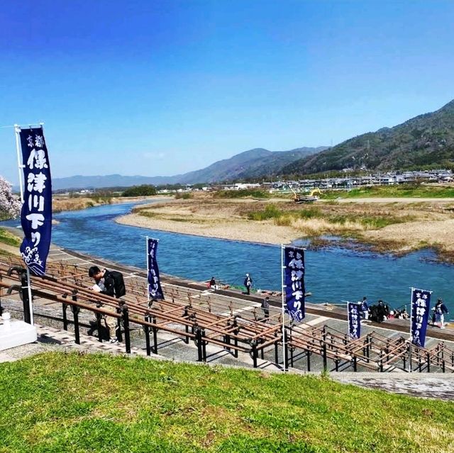 🛶保津川遊船碼頭🛶湖上泛舟享受嵐山的明媚風光🏞