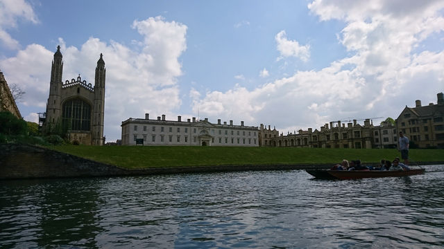 A Perfect Day in Cambridge: Views, Punting, and Scenic Walks 🚣‍♀️🏛️🌿